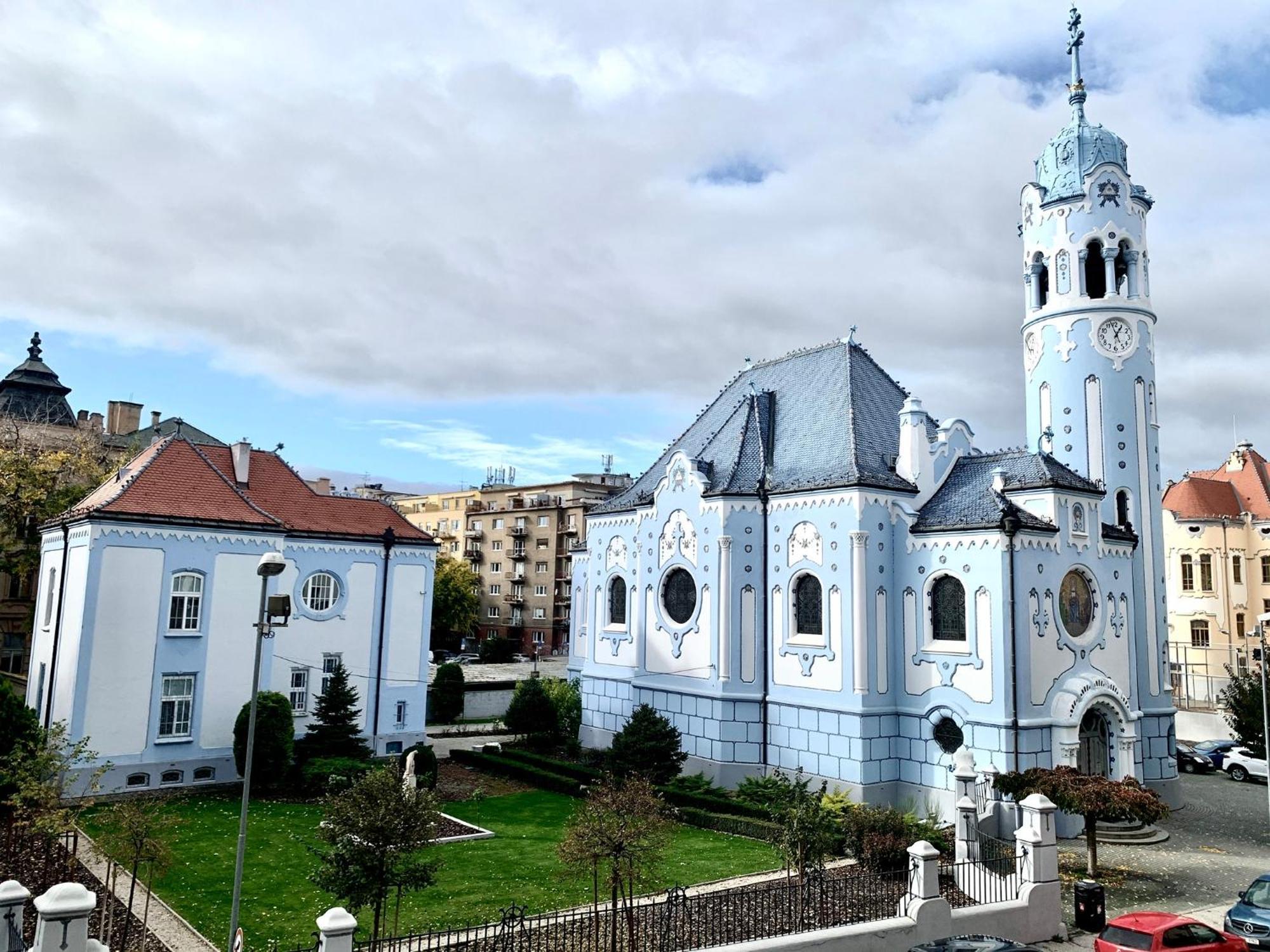 New, Beautiful Apt With Parking In Best Location! Μπρατισλάβα Εξωτερικό φωτογραφία